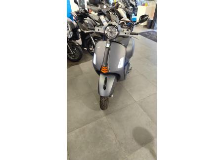 VESPA GTS SUPER SPORT 125